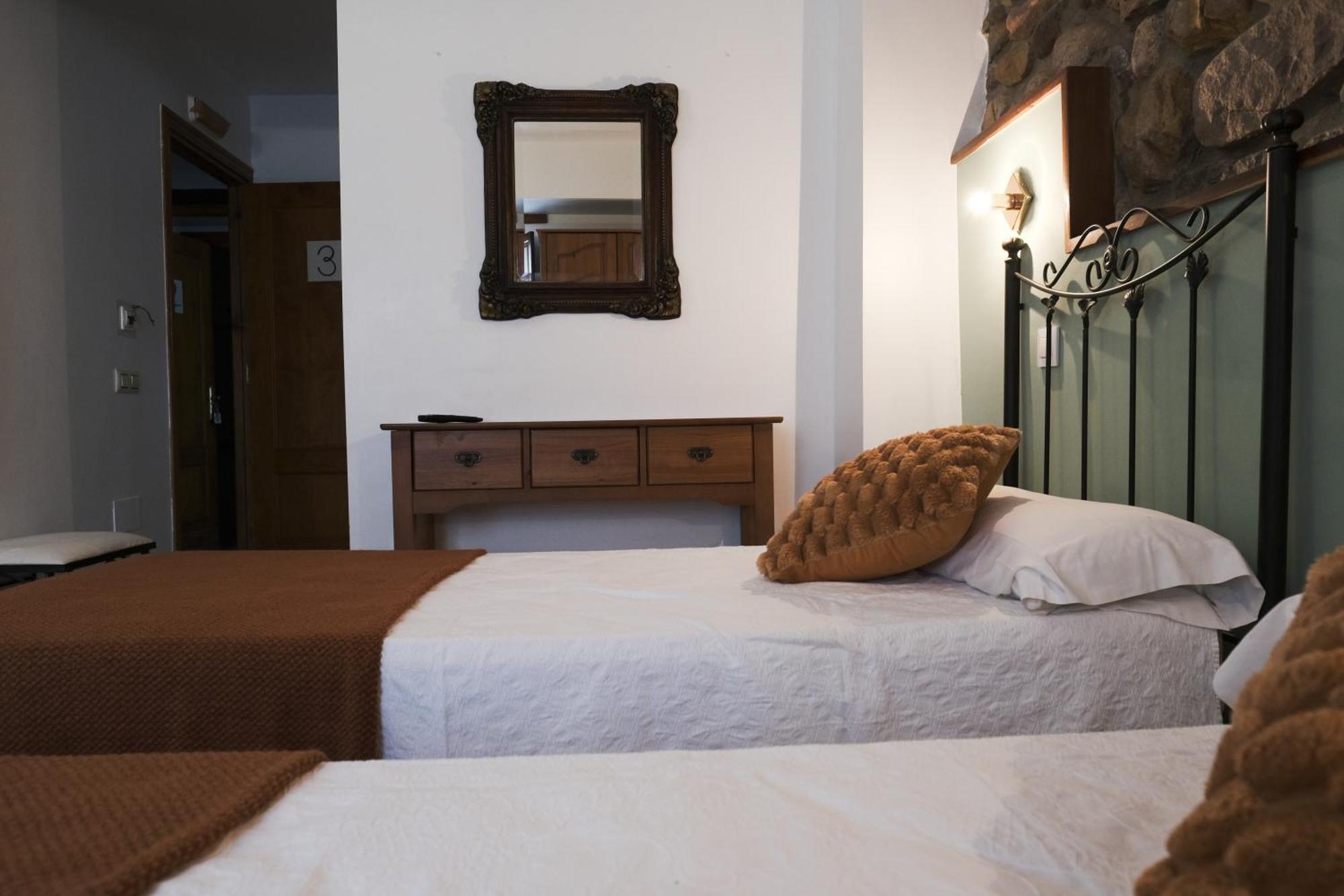 Posada La Estela De Barros Corrales De Buelna Εξωτερικό φωτογραφία