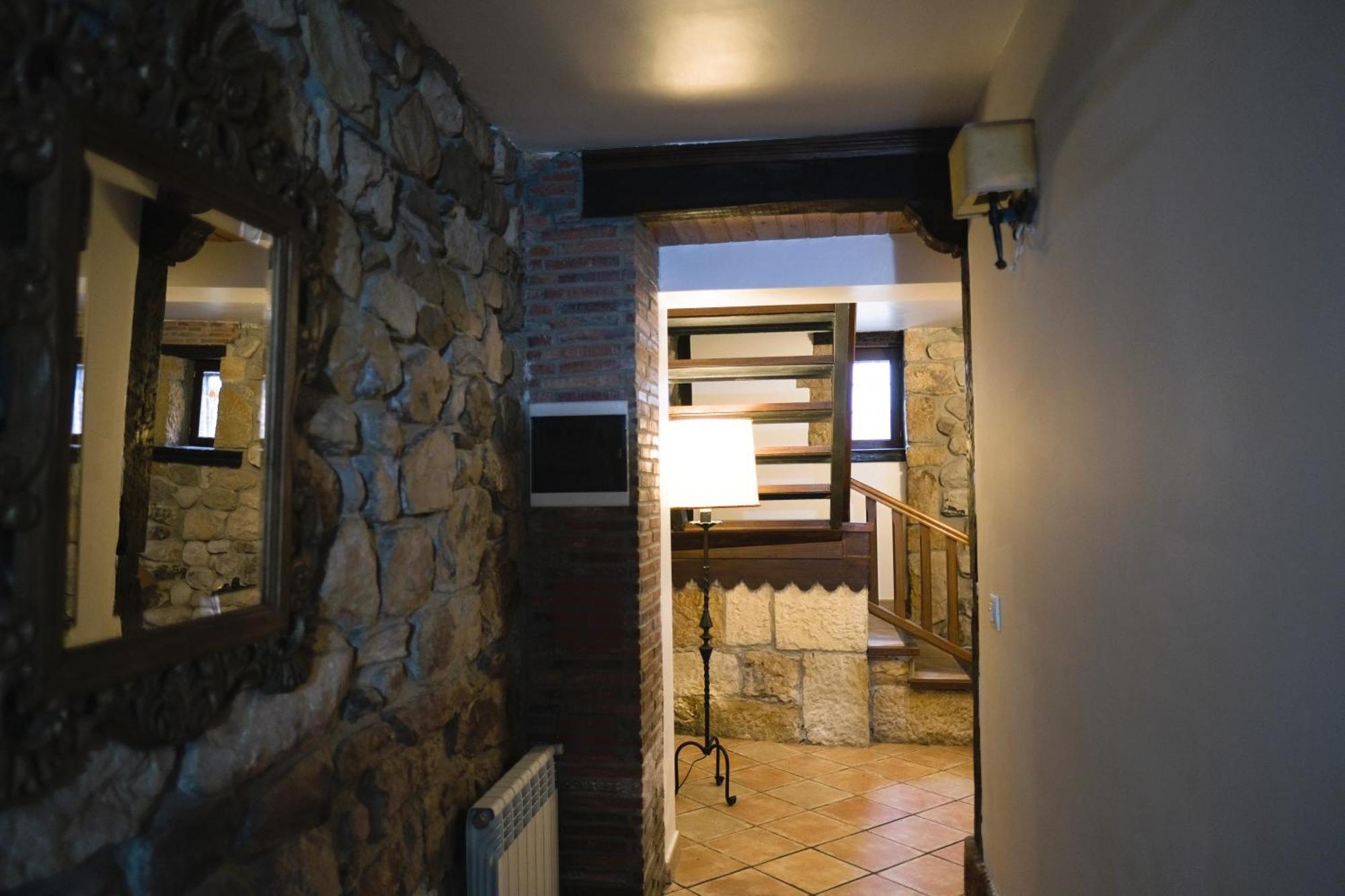 Posada La Estela De Barros Corrales De Buelna Εξωτερικό φωτογραφία