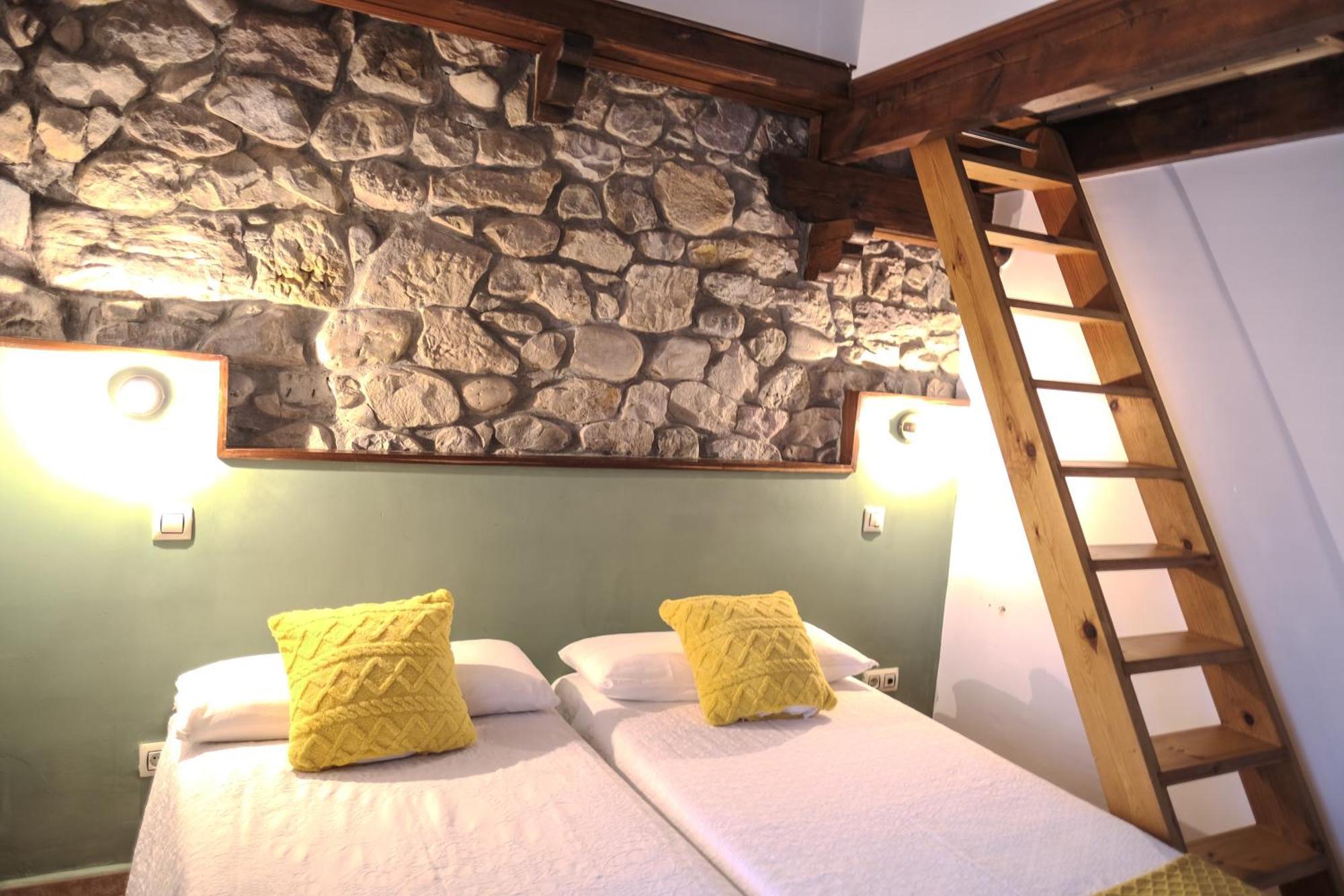 Posada La Estela De Barros Corrales De Buelna Εξωτερικό φωτογραφία