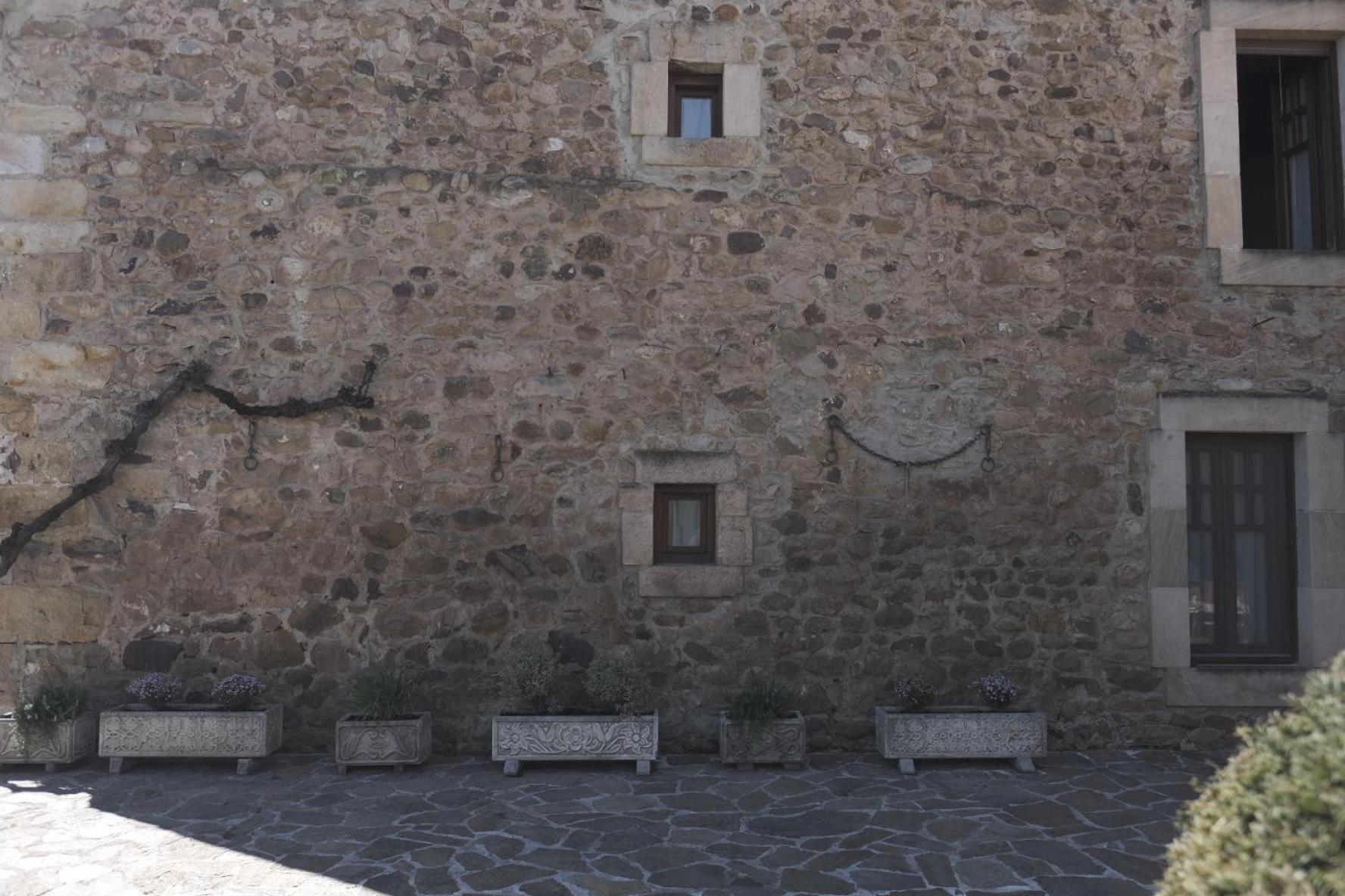 Posada La Estela De Barros Corrales De Buelna Εξωτερικό φωτογραφία